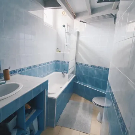 Nice Bright And Quiet Apt In Biarritz 公寓